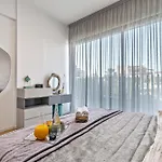 Maison Emerald Luxury In