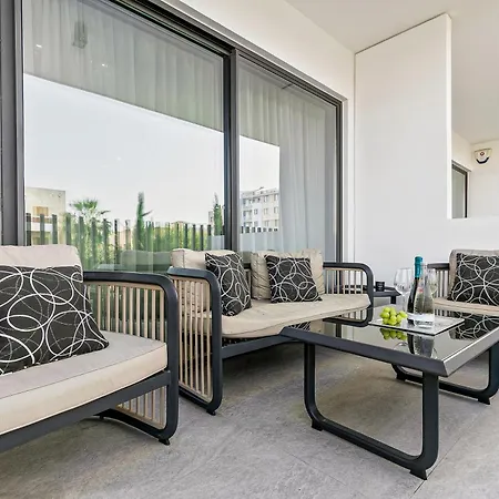 Maison Emerald Luxury In פאפוס