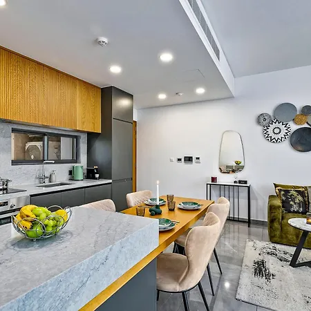 Maison Emerald Luxury In * Пафос